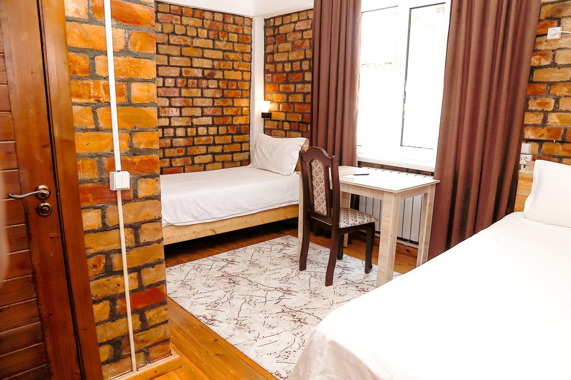 Hotel Good Night Jalal-Abad Exterior foto
