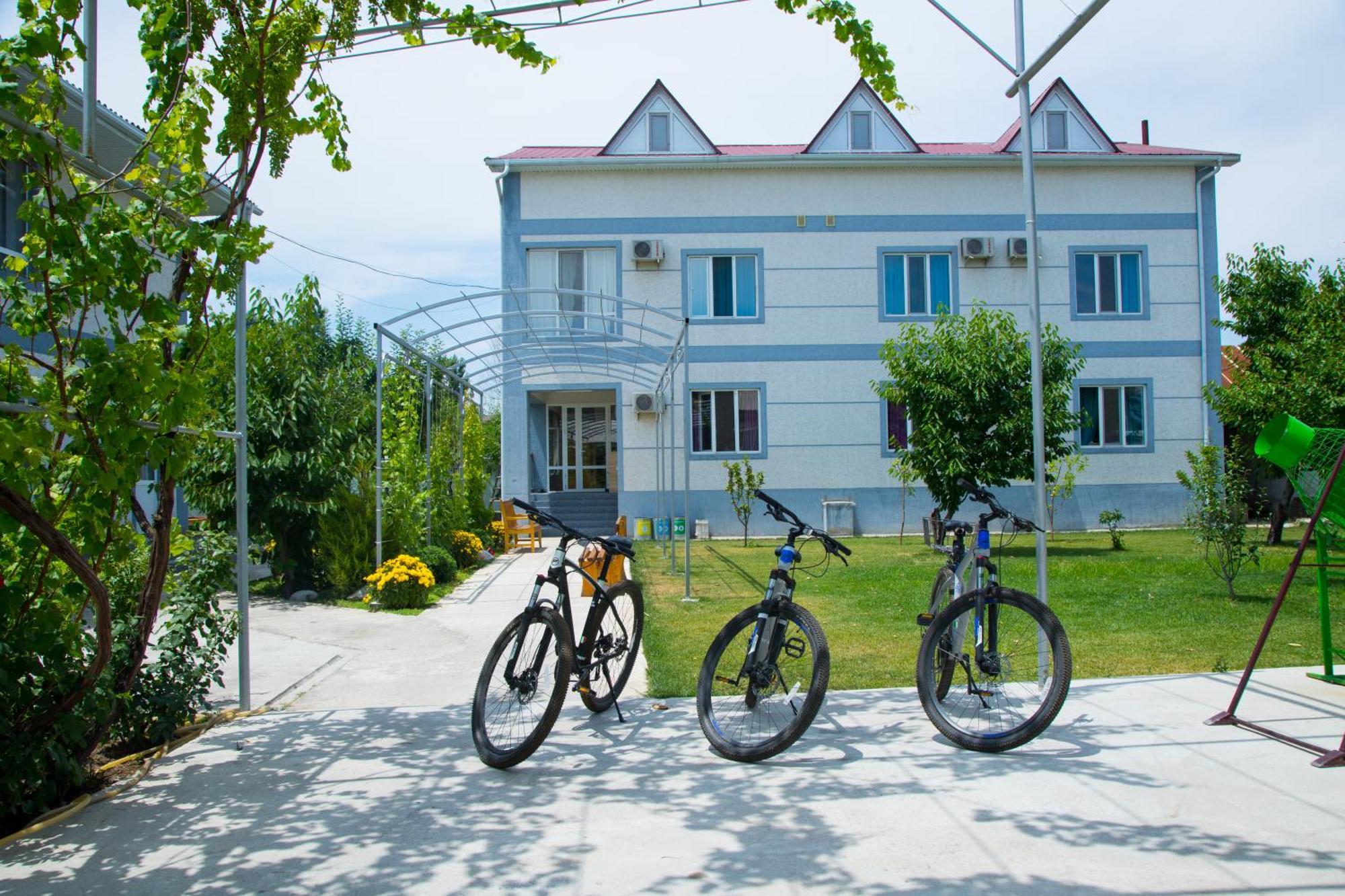 Hotel Good Night Jalal-Abad Exterior foto